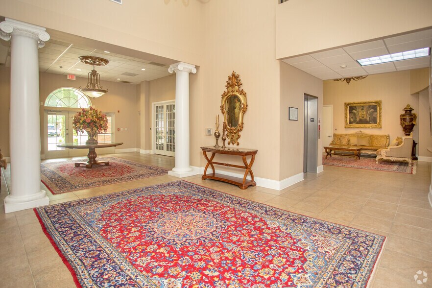 More Photos Of 4702-4708 Capital Cir NW, Tallahassee Manufacturing For Sale