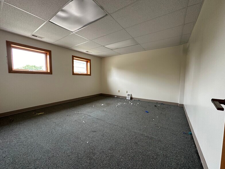 More Photos Of 1935 Q St, Lincoln Freestanding For Sale