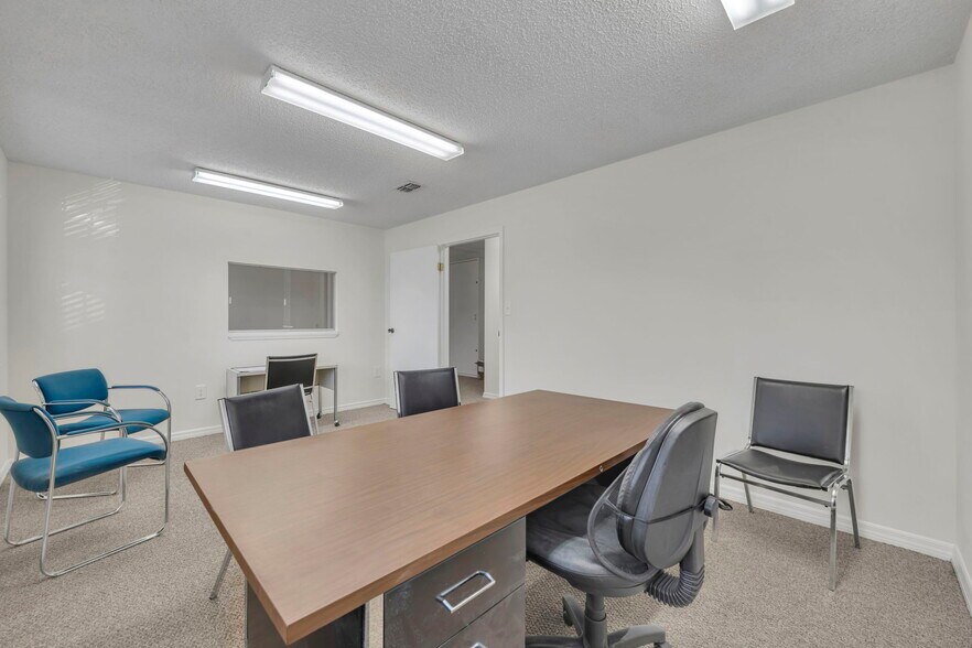 More Photos Of 420 Lake Howell Rd, Maitland Office For Lease