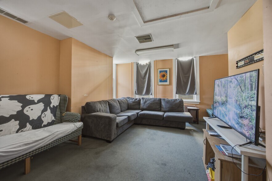 More Photos Of 512 Franklin Ave, Pittsburgh Apartments For Sale