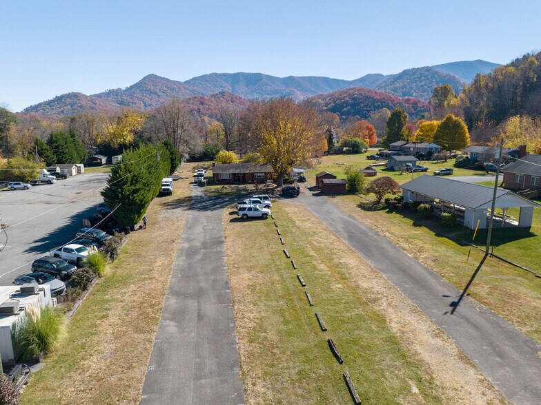 More Photos Of 2145 S Main St, Waynesville Fast Food For Sale