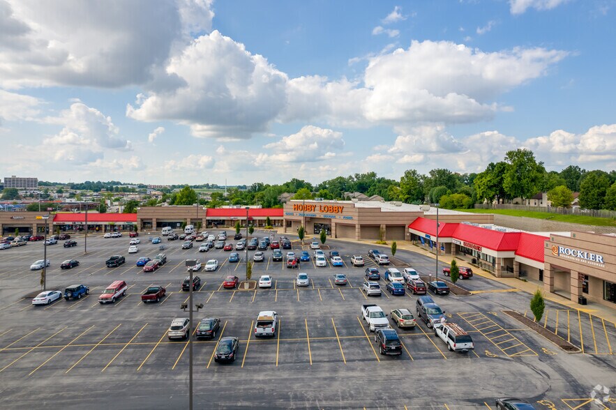 More Photos Of 11977 St. Charles Rock Rd, Bridgeton General Retail For Lease