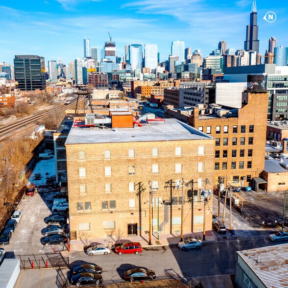 Primary Photo Of 345 N Loomis St, Chicago Office For Sale