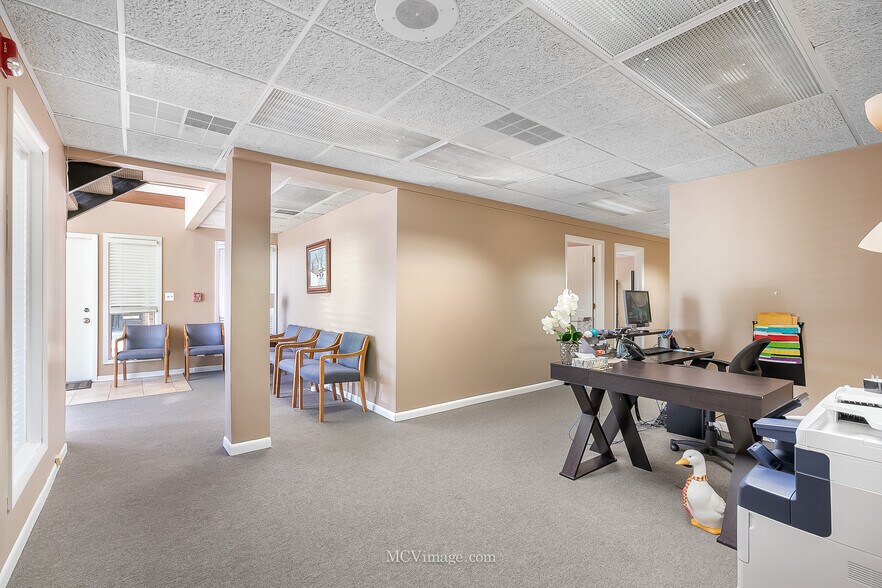 More Photos Of 15419 E 127th St, Lemont Office Residential For Sale