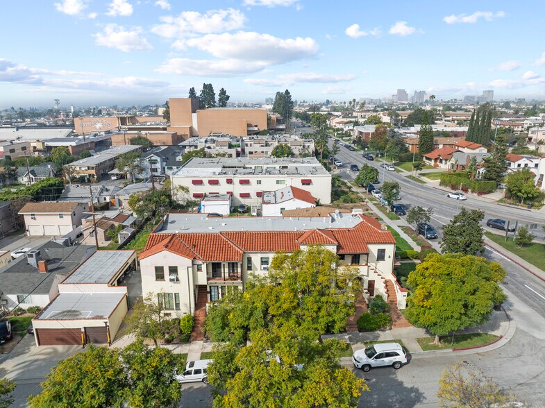 More Photos Of 1542 E Broadway, Glendale Apartments For Sale