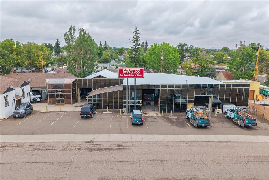 More Photos Of 2200 E 15th St, Cheyenne Flex For Sale