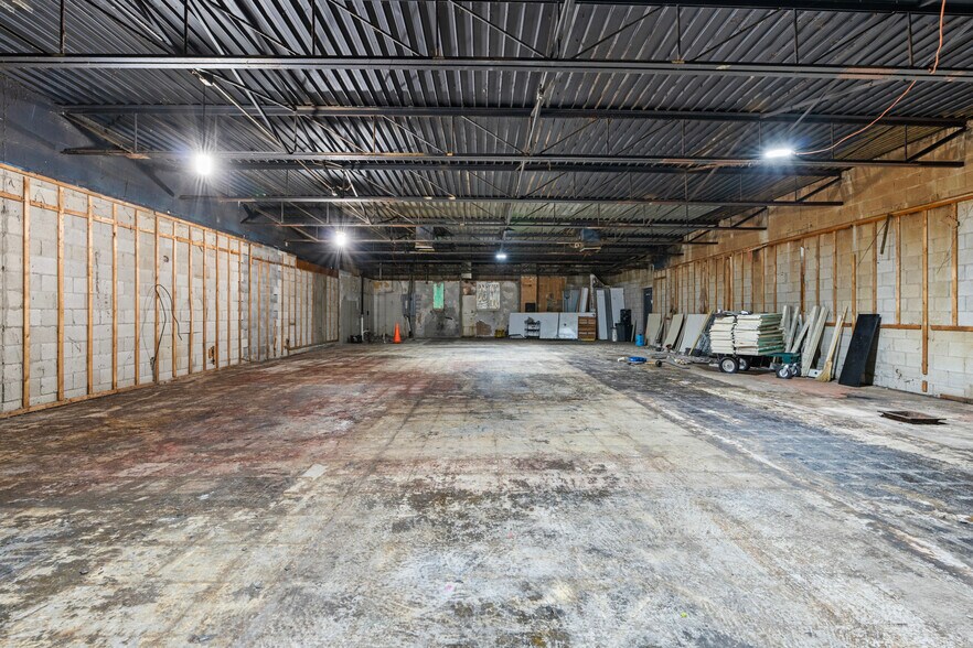 More Photos Of 15163 E 10 Mile Rd, Eastpointe Freestanding For Sale