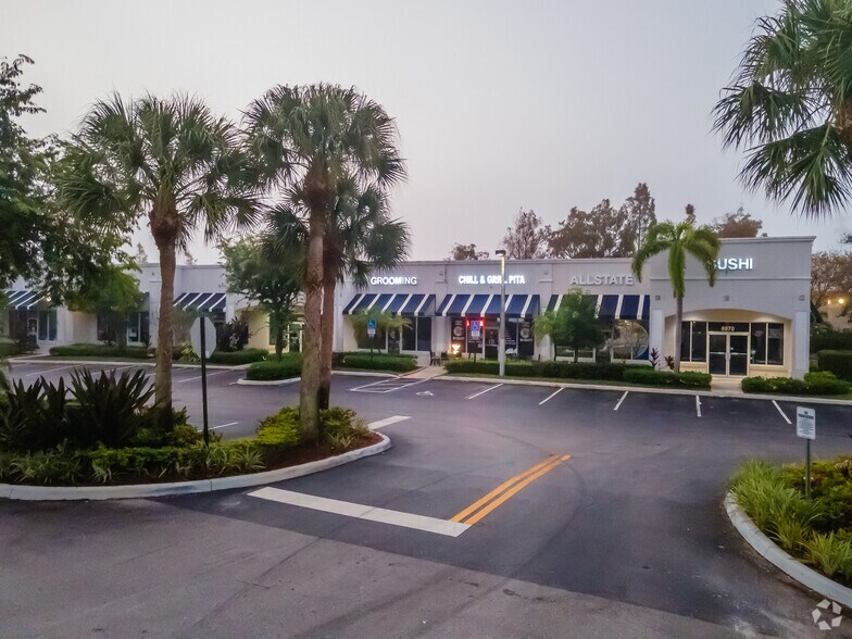 More Photos Of 8950-8970 Cleary Blvd, Plantation Unknown For Lease