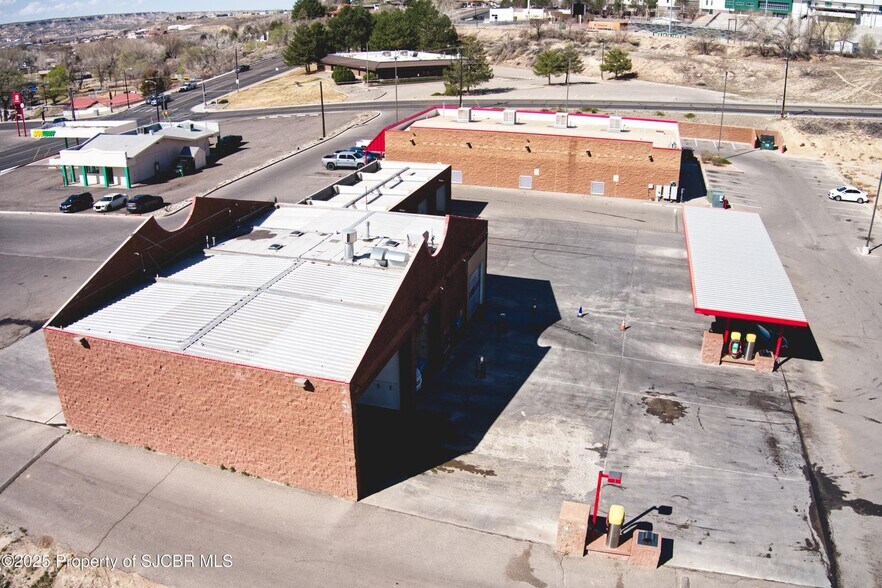 More Photos Of 330A E 20th St, Farmington Specialty For Sale