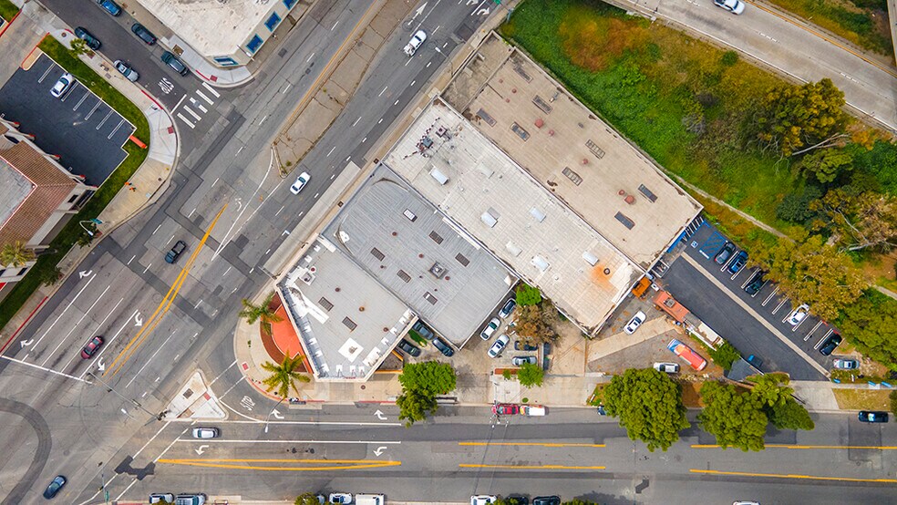 More Photos Of 11501 Jefferson Blvd, Culver City Freestanding For Sale