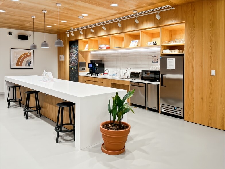More Photos Of 111 Congress Ave, Austin Coworking Space
