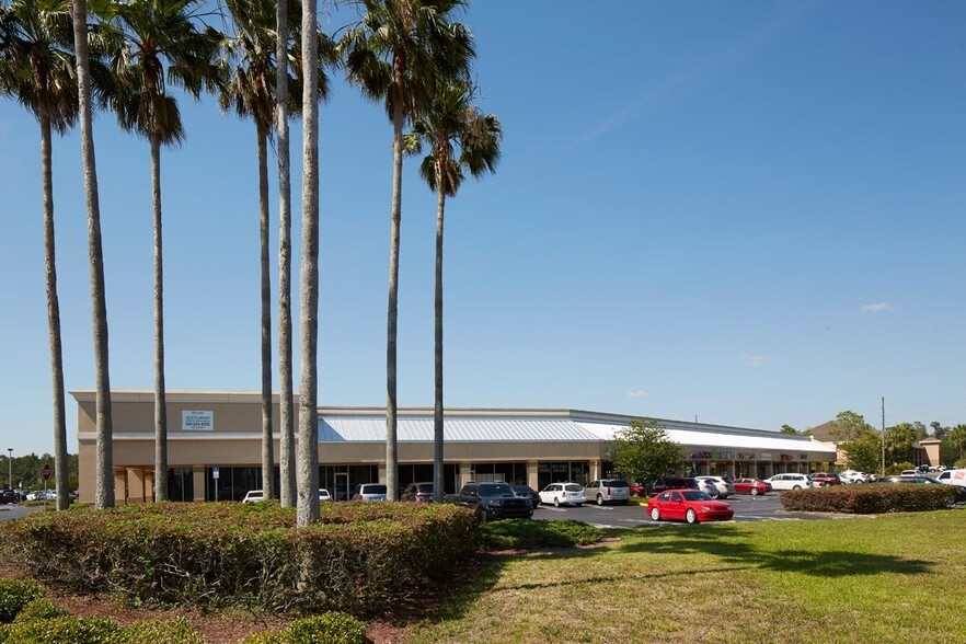 More Photos Of 6210 Commercial Way, Weeki Wachee Unknown For Lease