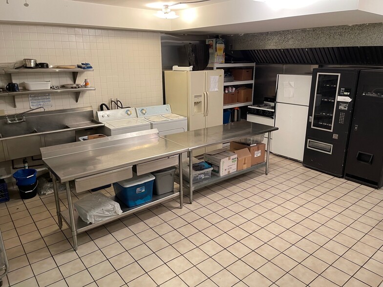 More Photos Of 1229 Carson Ave, Las Vegas Religious Facility For Sale