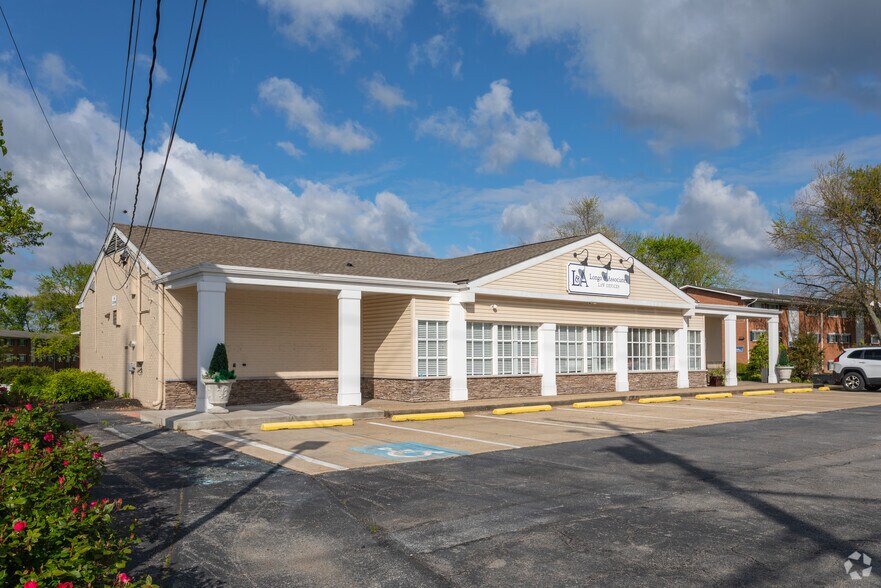 Primary Photo Of 2010 Limestone Rd, Wilmington Storefront Retail Office For Lease