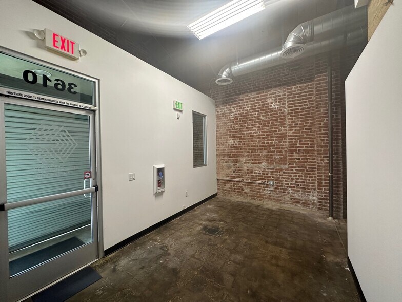 More Photos Of 3608-3610 San Fernando Rd, Glendale Loft Creative Space For Sale