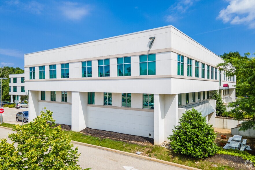 More Photos Of 7 E Skippack Pike, Ambler Office For Sale