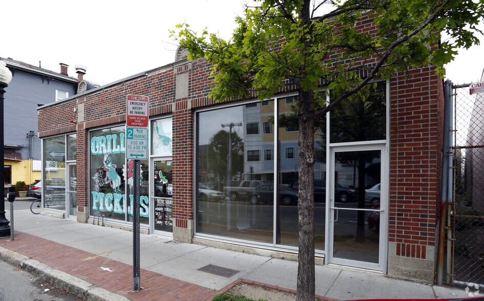 More Photos Of 1075 Cambridge St, Cambridge Freestanding For Lease