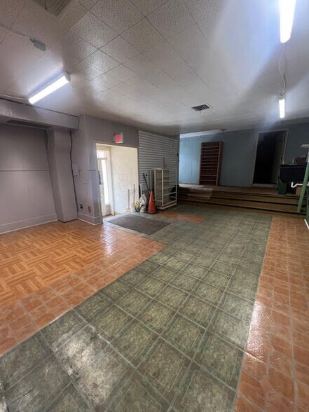 More Photos Of 136 N Main St, Butler Storefront Retail Office For Sale