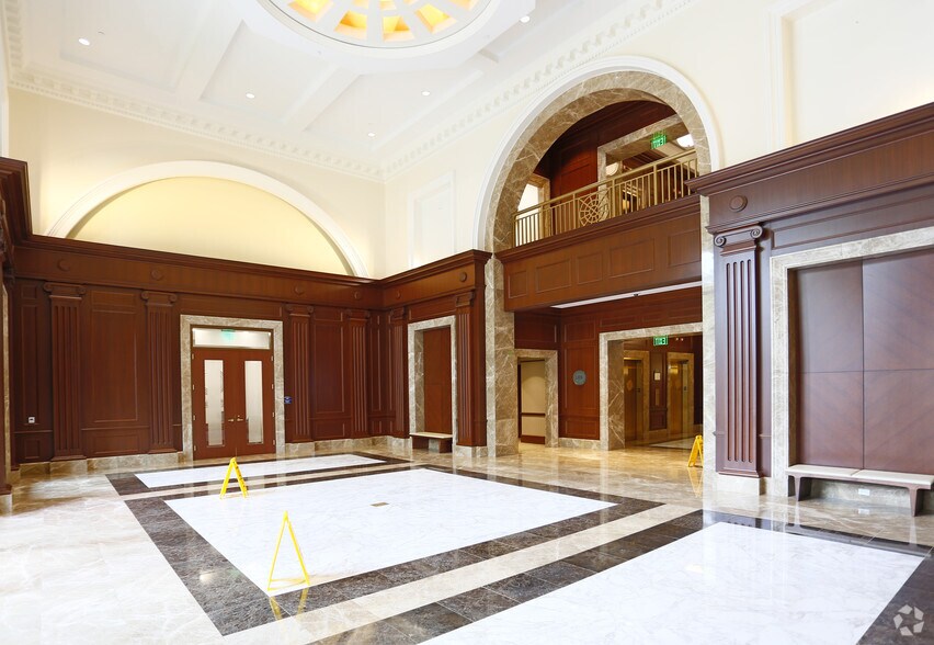 More Photos Of 4250 Congress St, Charlotte Office For Lease