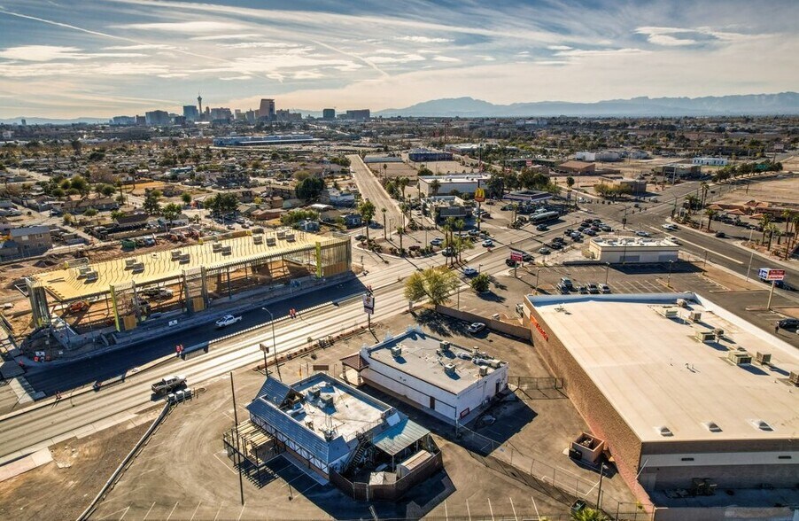 More Photos Of 1108 E Lake Mead Blvd, North Las Vegas Restaurant For Lease