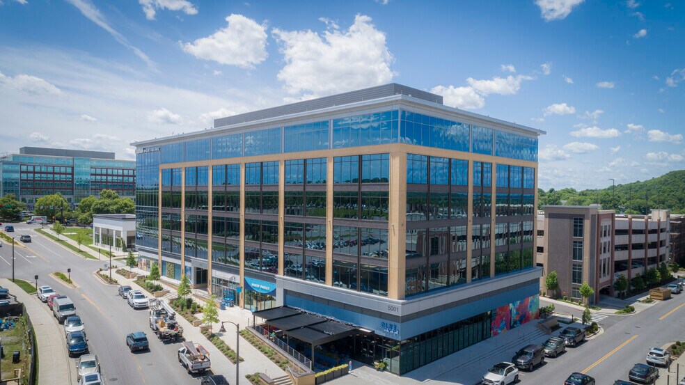 More Photos Of 4041 Aspen Grove Dr, Franklin General Retail For Lease