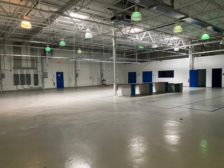 More Photos Of 2370 Meijer Dr, Troy Light Manufacturing For Lease