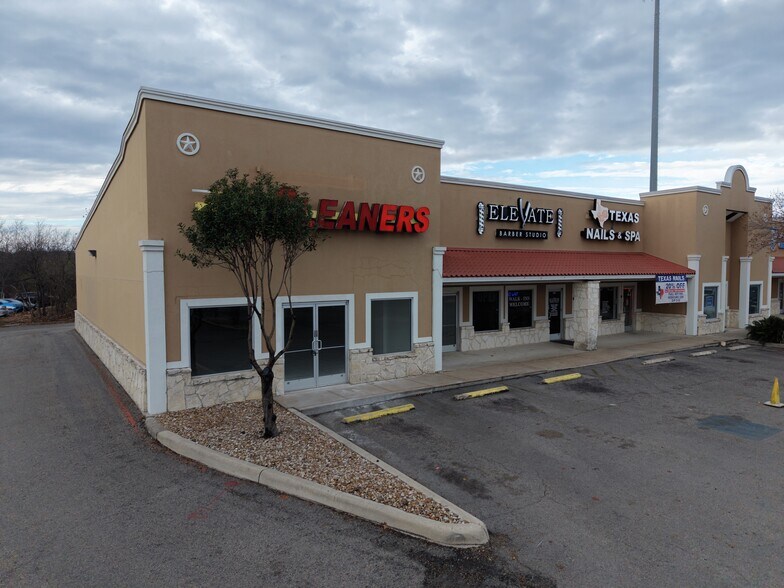 More Photos Of 9262 Culebra Rd, San Antonio Storefront Retail Office For Lease