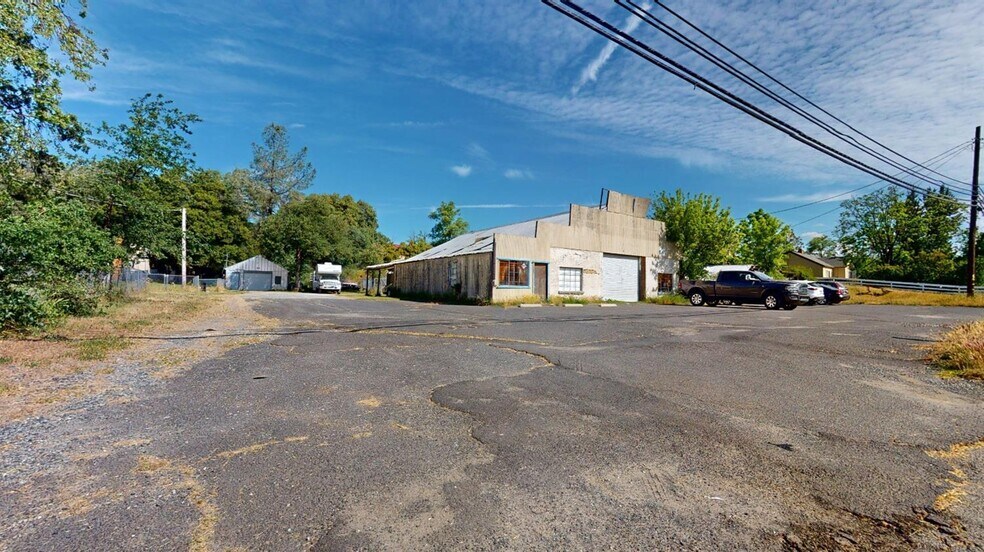More Photos Of 20688 N Sunshine Rd, Sonora General Retail For Sale