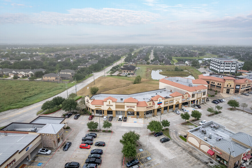 Primary Photo Of 9515 W Broadway St, Pearland Freestanding For Lease