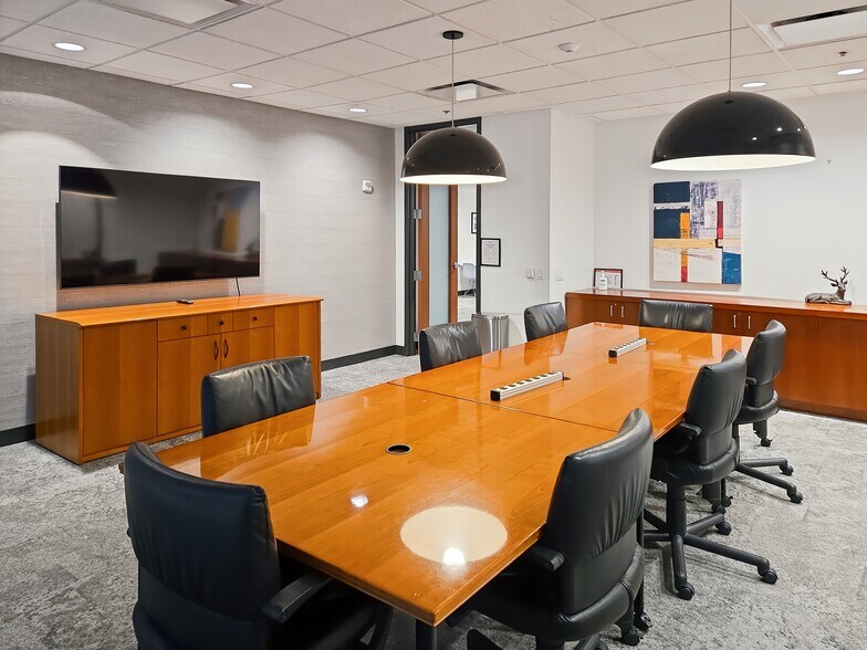 More Photos Of 12600 Deerfield Pky, Alpharetta Coworking Space