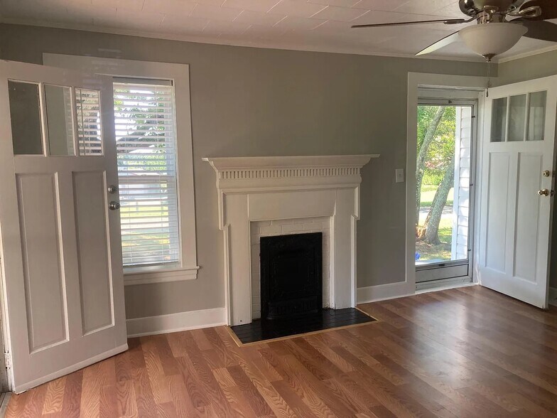 More Photos Of , Lexington Specialty For Sale