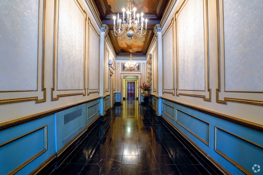 More Photos Of 1108 E Main St, Richmond Office For Lease