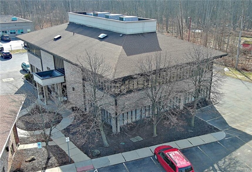 More Photos Of 1829 Maple Rd, Williamsville Medical For Lease