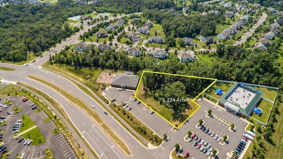 More Photos Of 43655 Tall Cedars Pky, Chantilly Daycare Center For Lease