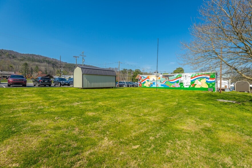 More Photos Of , Soddy-Daisy General Retail For Sale