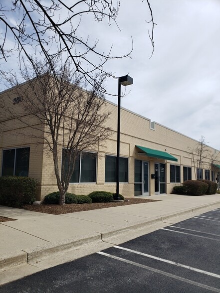 More Photos Of 900 Wind River Ln, Gaithersburg Office For Sale