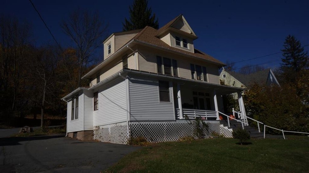 More Photos Of 52 Lincoln Pl, Liberty Apartments For Sale