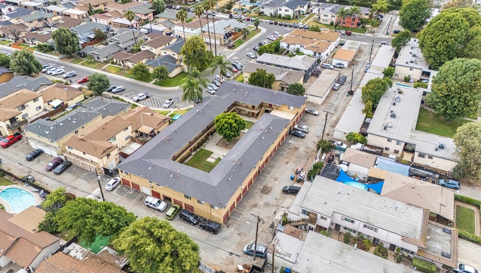 More Photos Of 383 Orchid Ln, Pomona Apartments For Sale