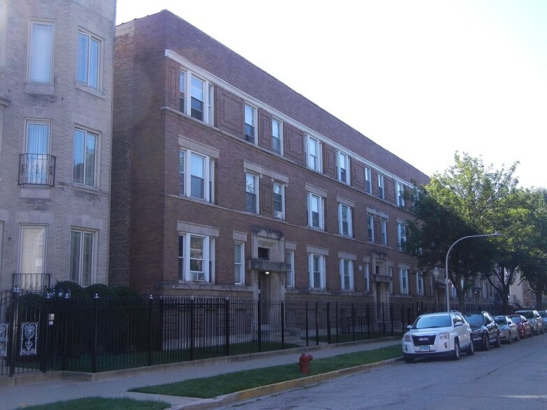 More Photos Of 4533-4547 S Calumet Ave, Chicago Apartments For Sale