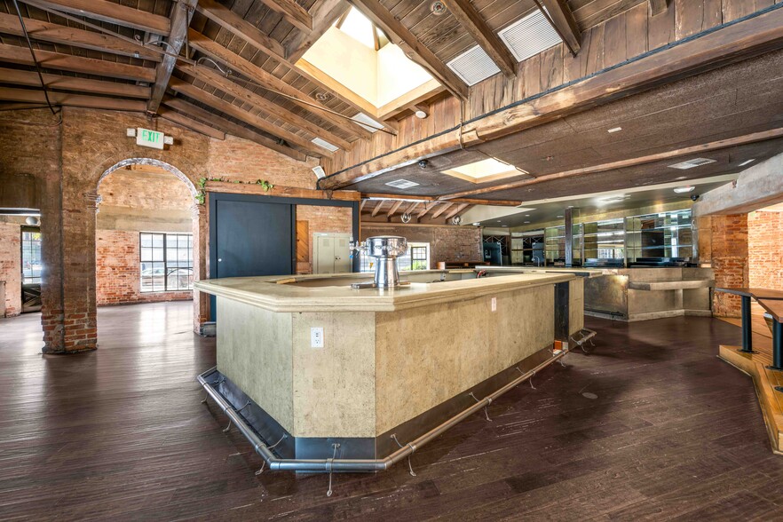 More Photos Of 1139 Glendon Ave, Los Angeles Restaurant For Sale