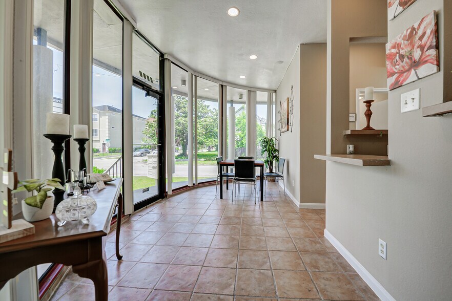 More Photos Of 2601 Prospect St, Houston Medical For Sale