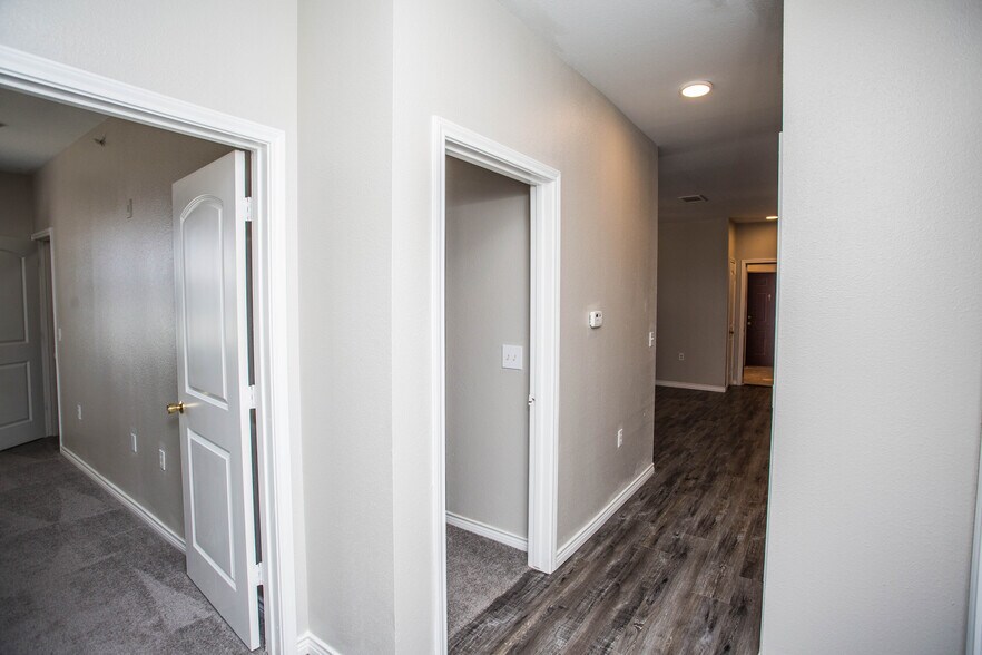 More Photos Of 2627 Oak Dr, Lubbock Apartments For Sale