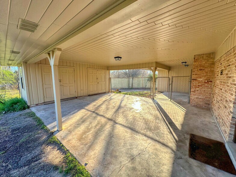 More Photos Of 13767 FM 2432 Rd, Willis Land For Sale