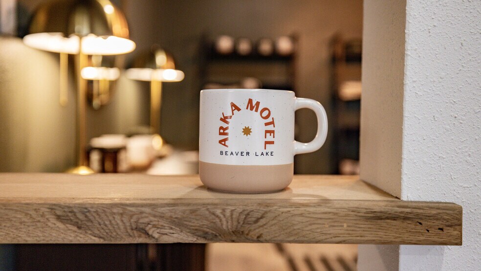 More Photos Of 14733 Dutchmans Dr, Rogers Hotel For Sale