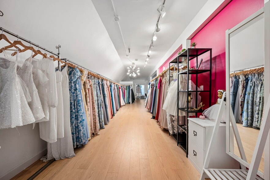More Photos Of 2250 Union St, San Francisco Storefront Retail Office For Lease