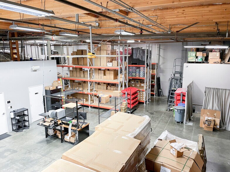 More Photos Of 11390 Knott St, Garden Grove Warehouse For Sale