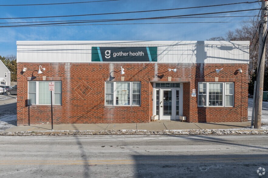 More Photos Of 744 E Squantum St, Quincy Medical For Lease