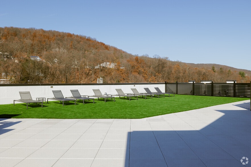 More Photos Of 19 Washington Ave, Suffern Apartments For Sale