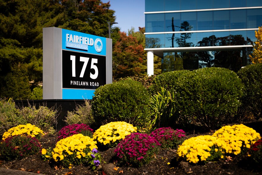 More Photos Of 175 Pinelawn Rd, Melville Office For Lease