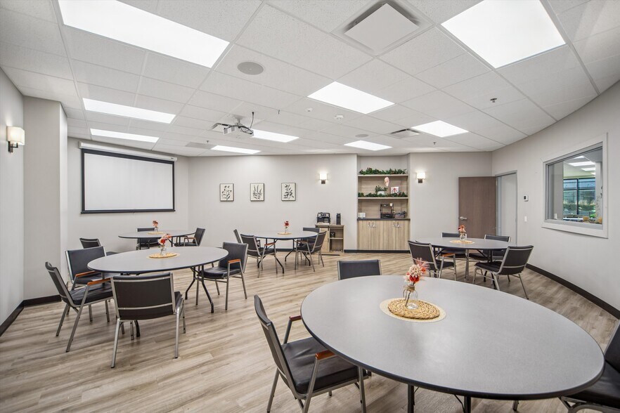 More Photos Of 801 NE Venture Dr, Waukee Daycare Center For Lease